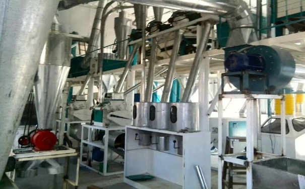 一套玉米深加工機(jī)械多少錢?在未來(lái)產(chǎn)業(yè)發(fā)展中使用范圍廣泛